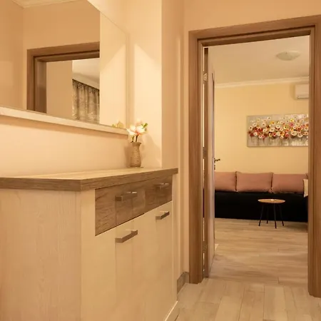Elimar Apartment